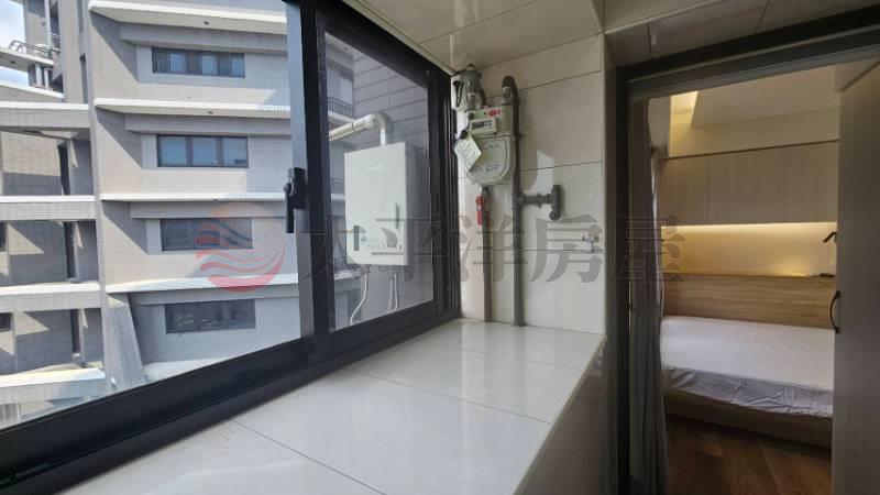 板橋捷運(府中晶品)小豪宅有車位(專) 照片3
