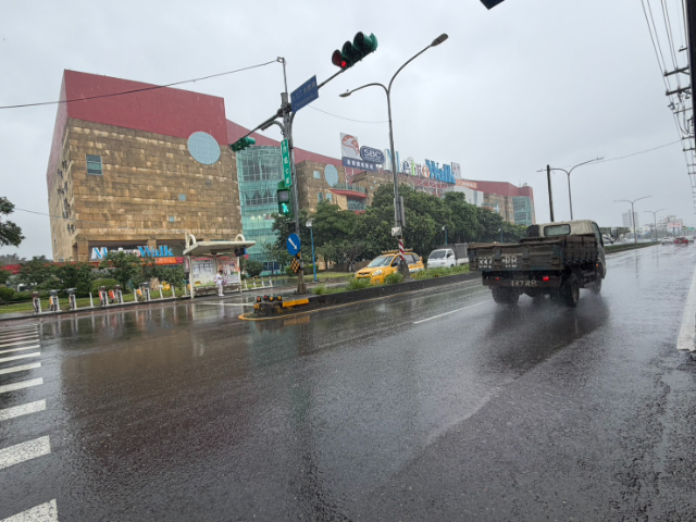 大江購物中園路都內農(內壢段)