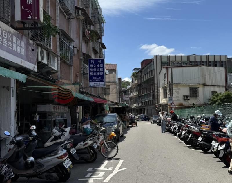 中華街三樓公寓