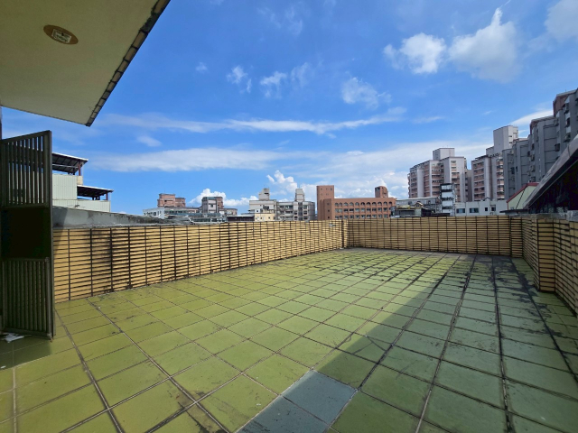 宜蘭高中旁大地坪透店